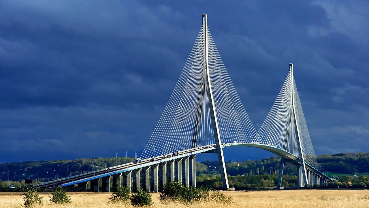 Backdrop – Le Pont de Normandie, un chantier hors norme