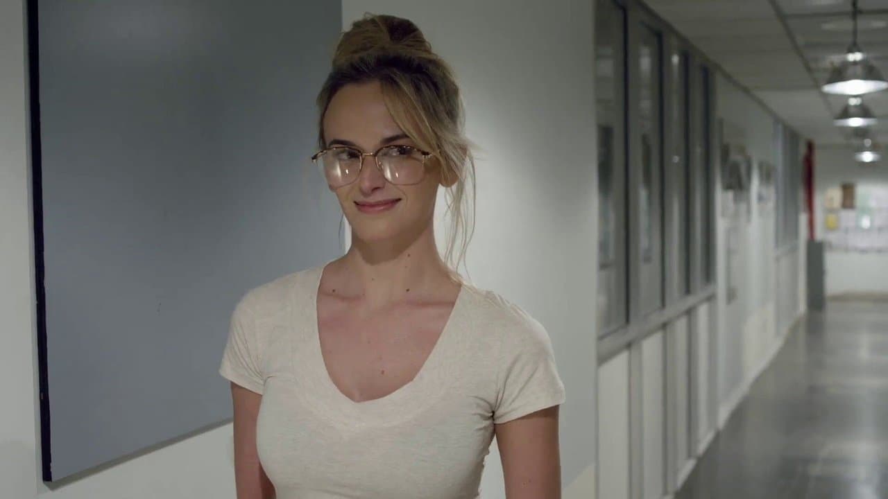 Backdrop – 3-Headed Shark Attack