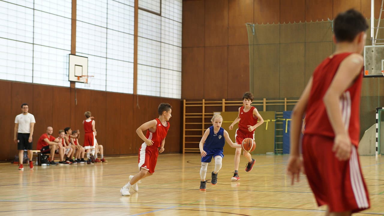 Backdrop – Raise the Bar