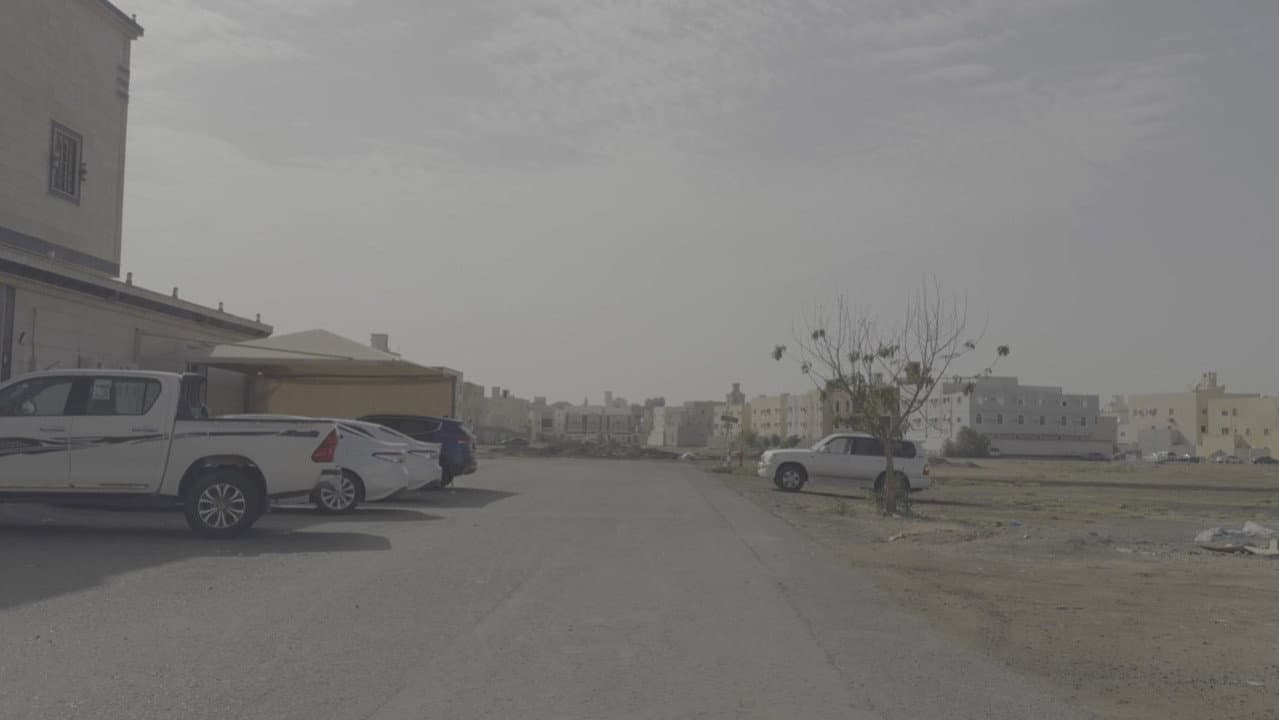 Backdrop – العيش والموت في الحمدانية