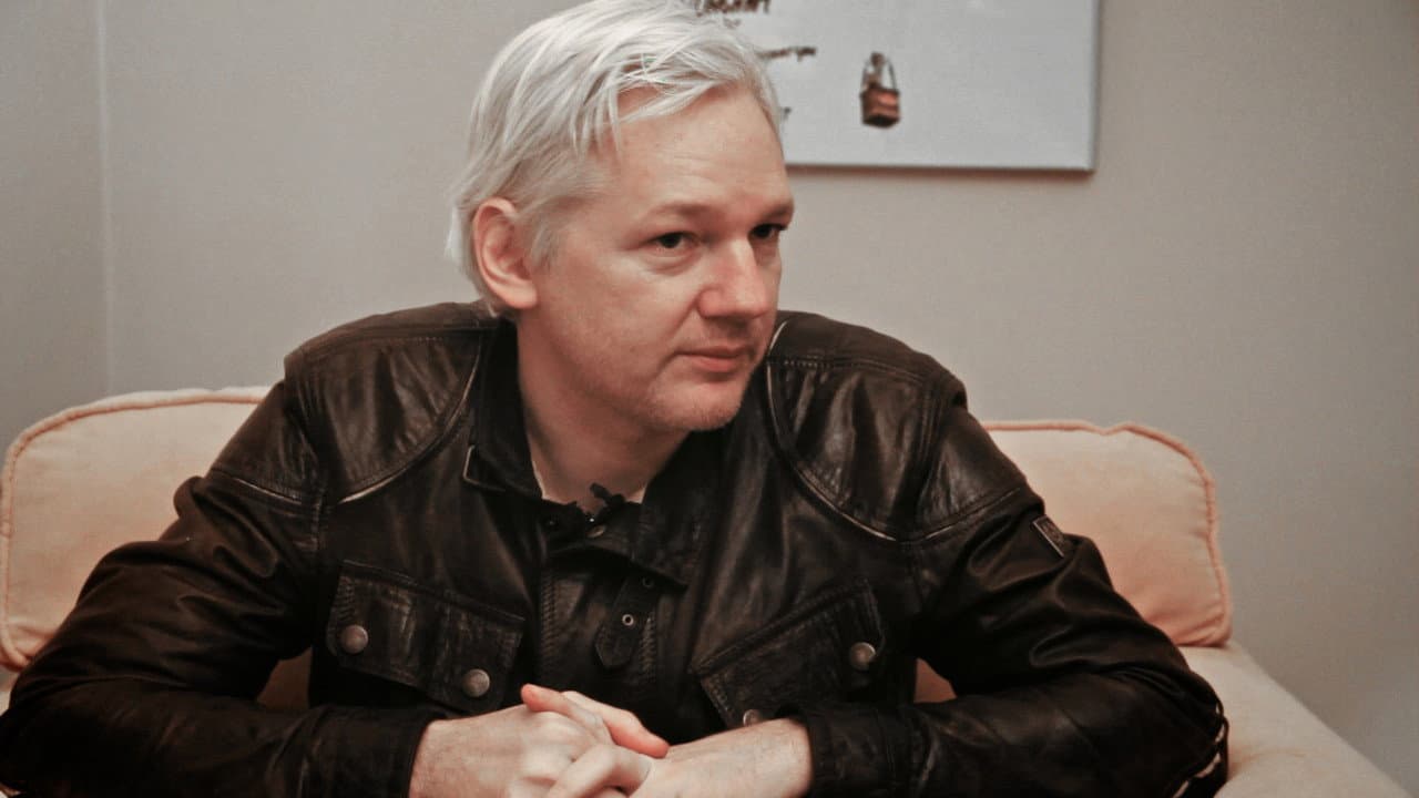 Backdrop – Free Speech Fear Free