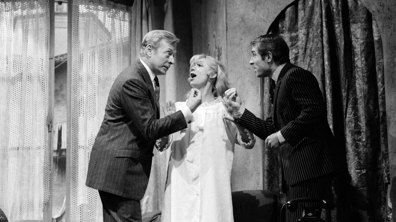 Backdrop – La Coquine