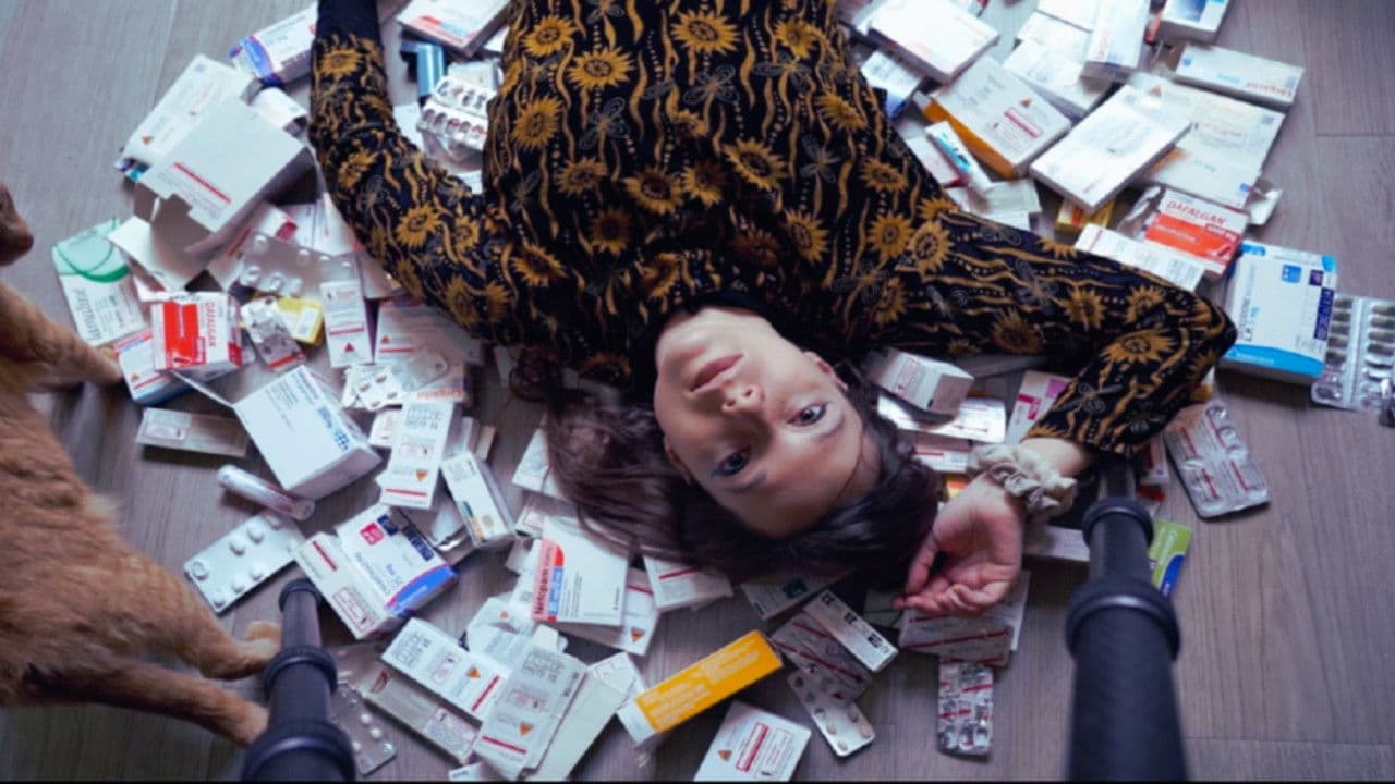 Backdrop – Étudiantes en terrain miné