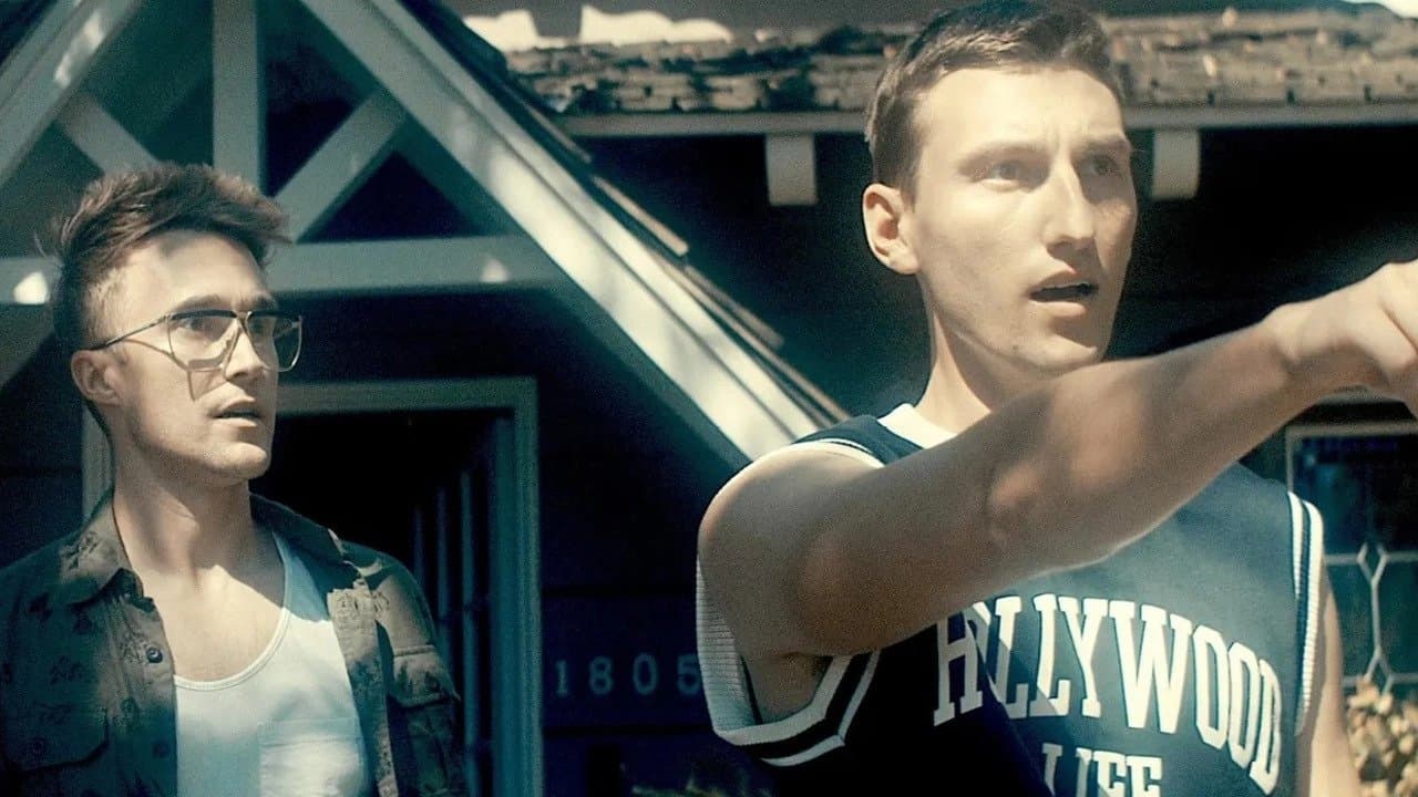 Backdrop – There's a Zombie Outside