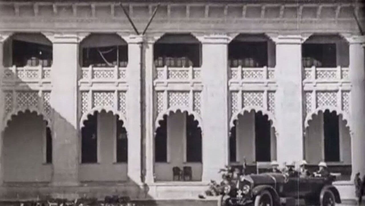 Backdrop – Edward Prince of Wales' Tour of India: Bikaner, Lucknow, Benares, Nepal and Great Tiger Shoot