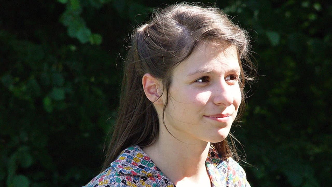 Backdrop – Dívka a kouzelník