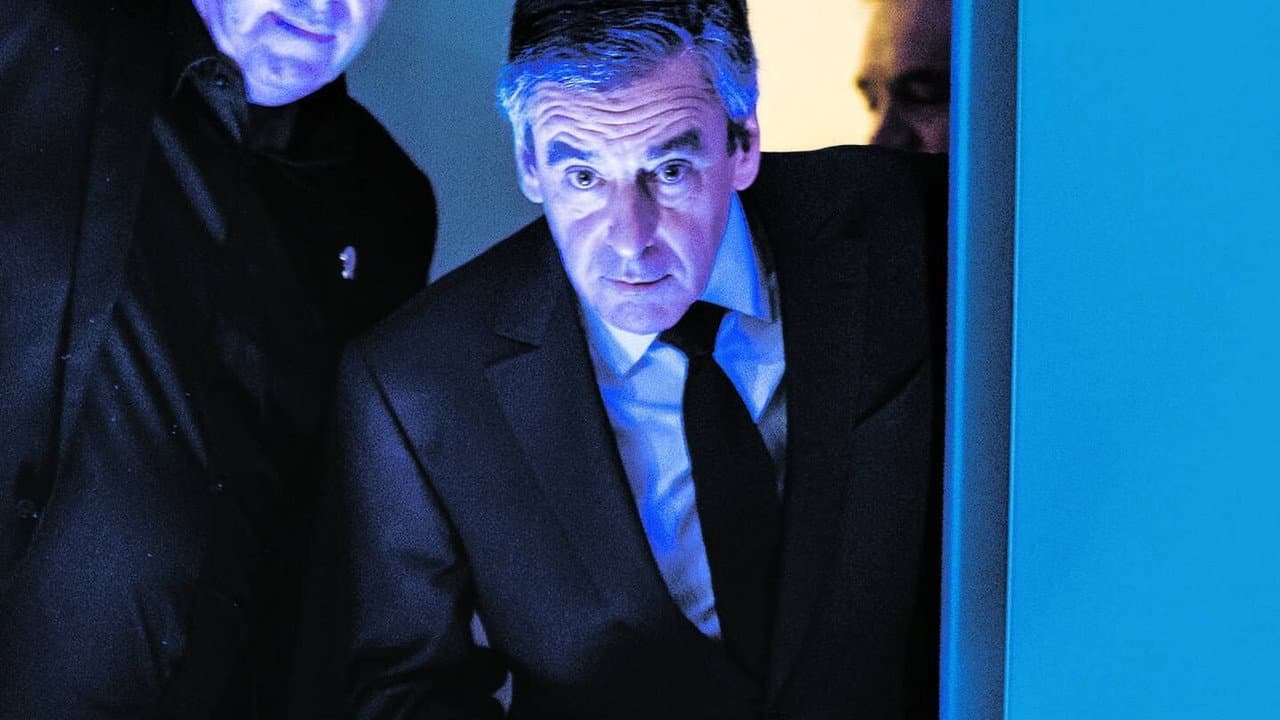 Backdrop – Qui a tué François Fillon ? L'Enquête
