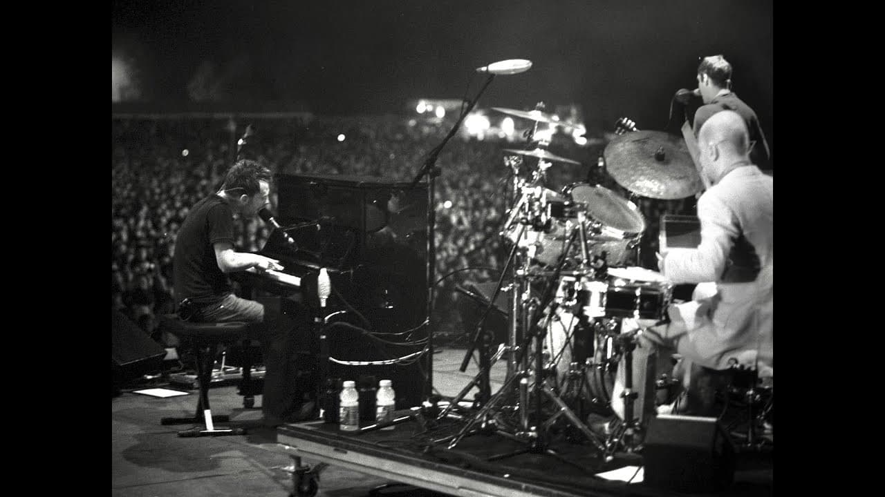 Backdrop – Radiohead: Bonnaroo Festival 2006