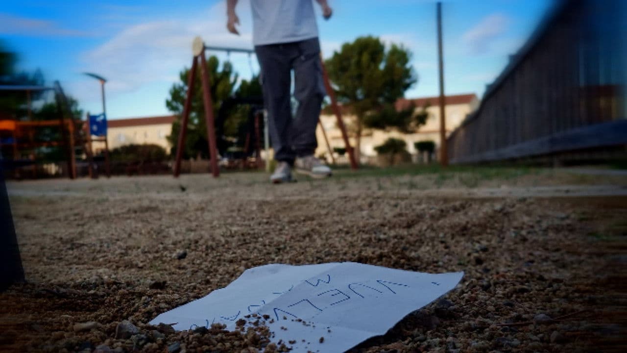 Backdrop – El mensaje borrado