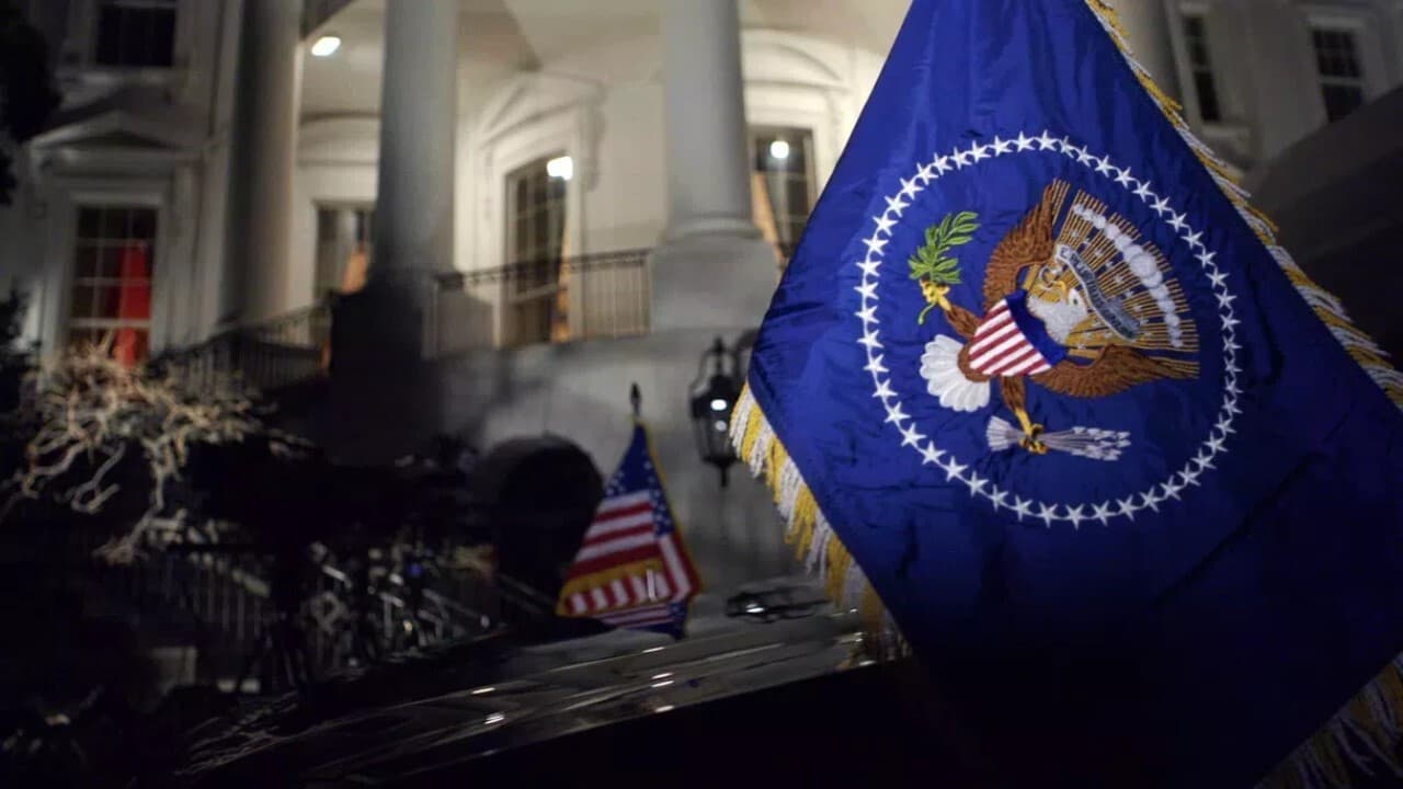 Backdrop – The White House: Inside Story