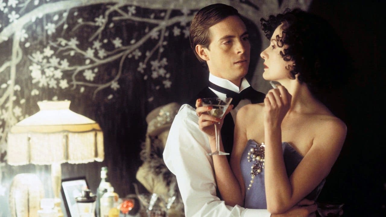 Backdrop – Bright Young Things