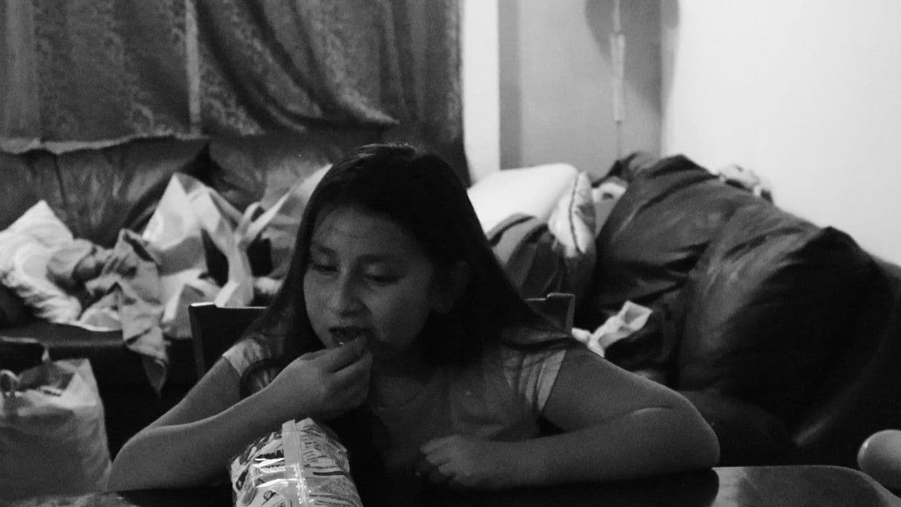 Backdrop – ¡Mamá No Está!