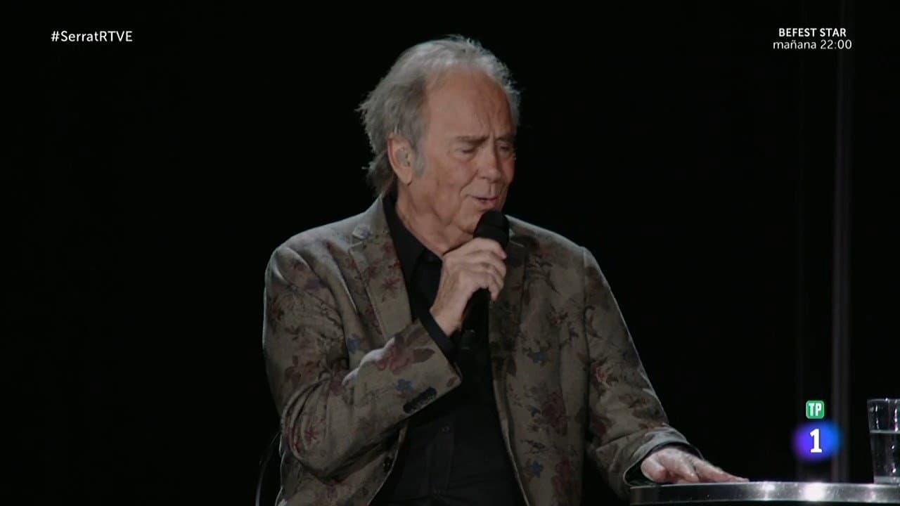 Backdrop – Joan Manuel Serrat - El Vicio de Cantar: 1965-2022 - Madrid, 14-12-2022 en el WiZink Center