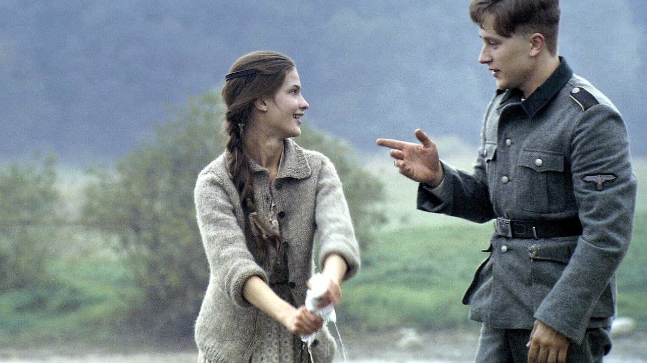 Backdrop – Franz + Polina - Eine Liebe im Krieg