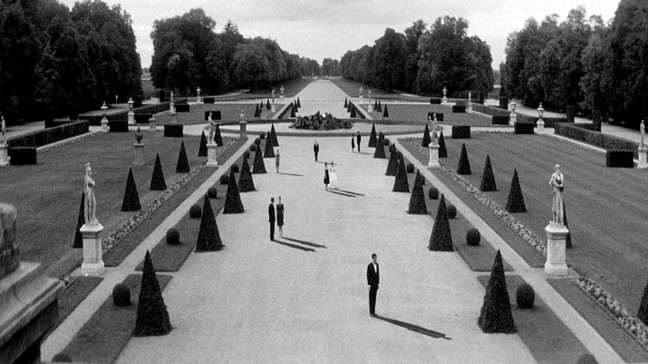 Backdrop – Letztes Jahr in Marienbad