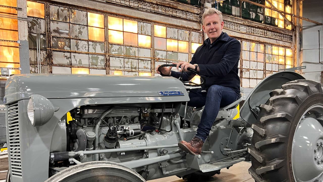 Backdrop – Tractor Wars: Ferguson vs Ford