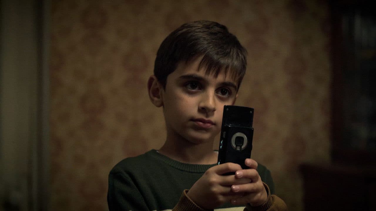 Backdrop – Իմ Առաջին Հեռախոսը