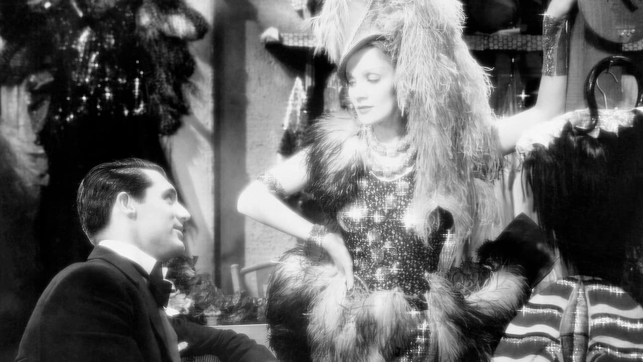 Backdrop – Blonde Venus