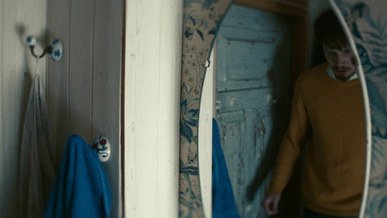 Backdrop – Valge Tühermaa