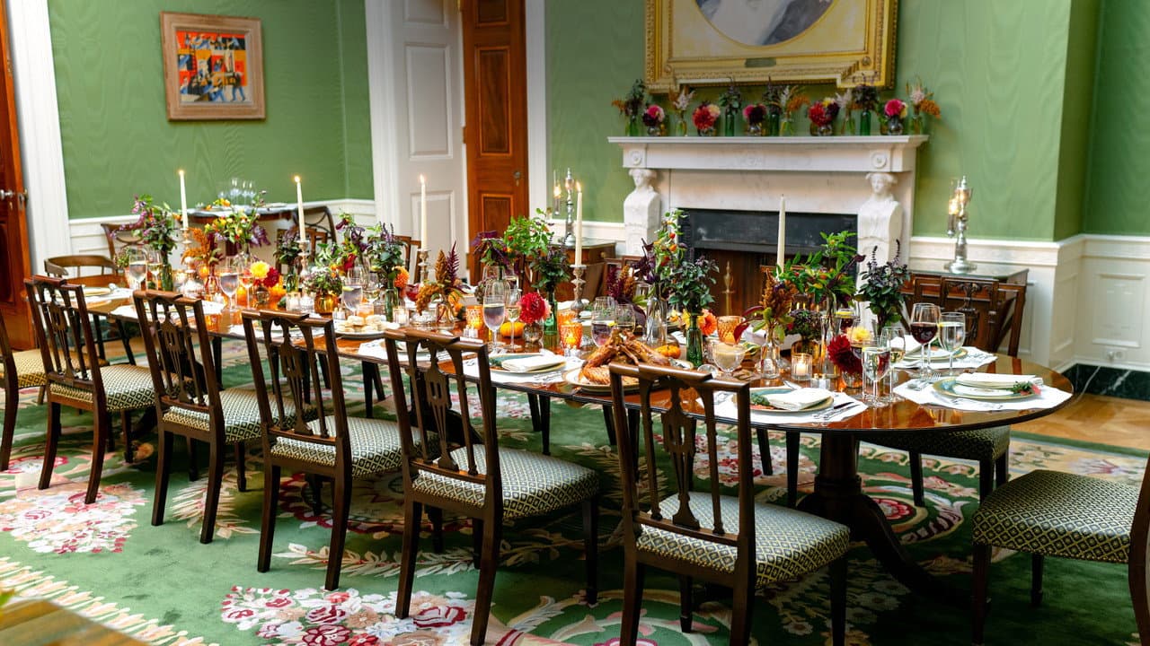 Backdrop – A White House Thanksgiving