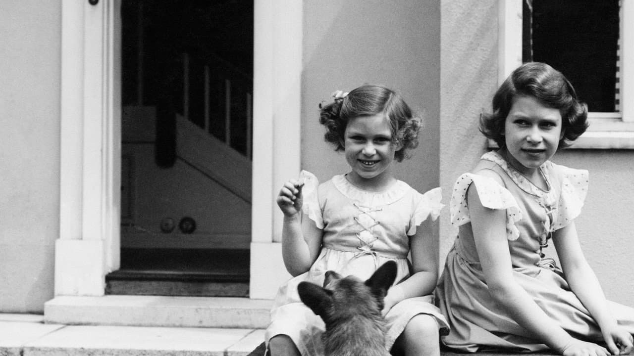 Backdrop – Elizabeth & Margaret: A Tale of Two Sisters