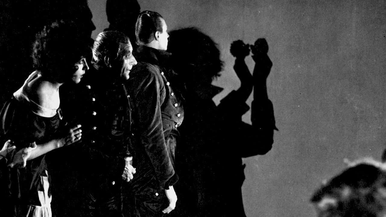 Backdrop – Schatten – Eine nächtliche Halluzination