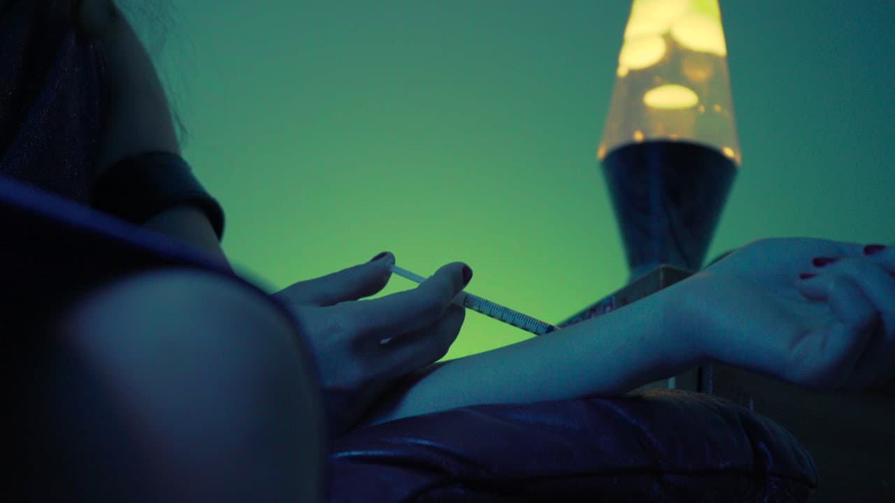 Backdrop – Pass the Bottle