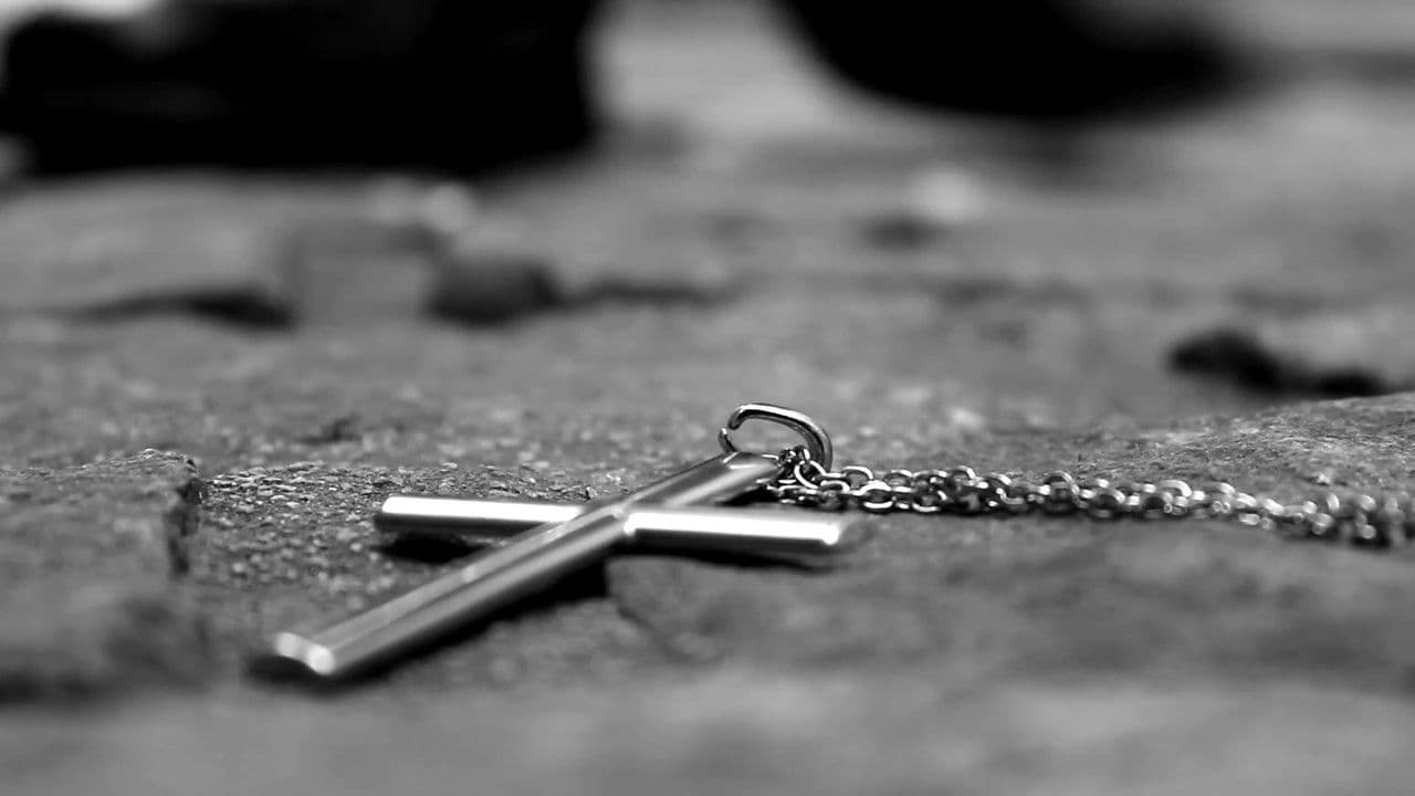 Backdrop – The Girl with the Golden Chain