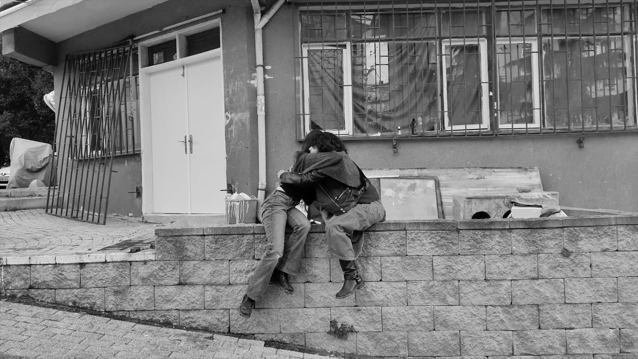 Backdrop – Hafif Bir Çınlama