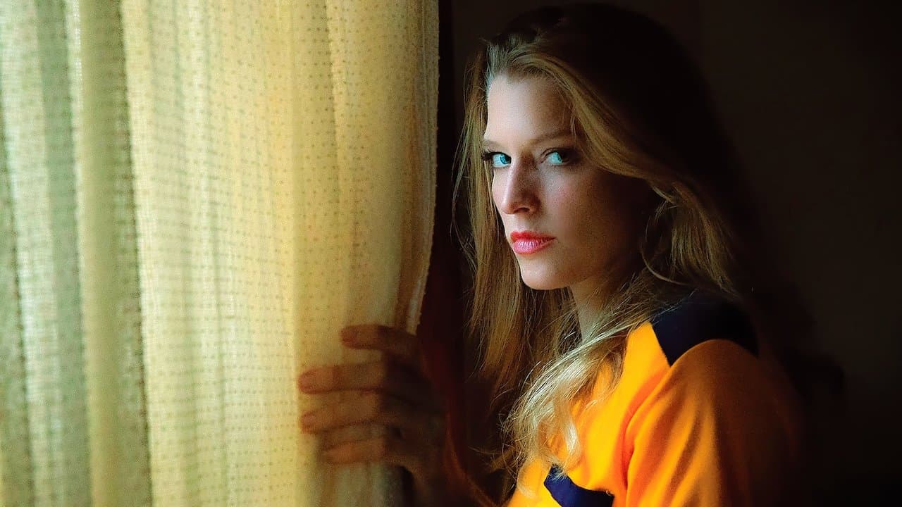 Backdrop – Girl on the Third Floor