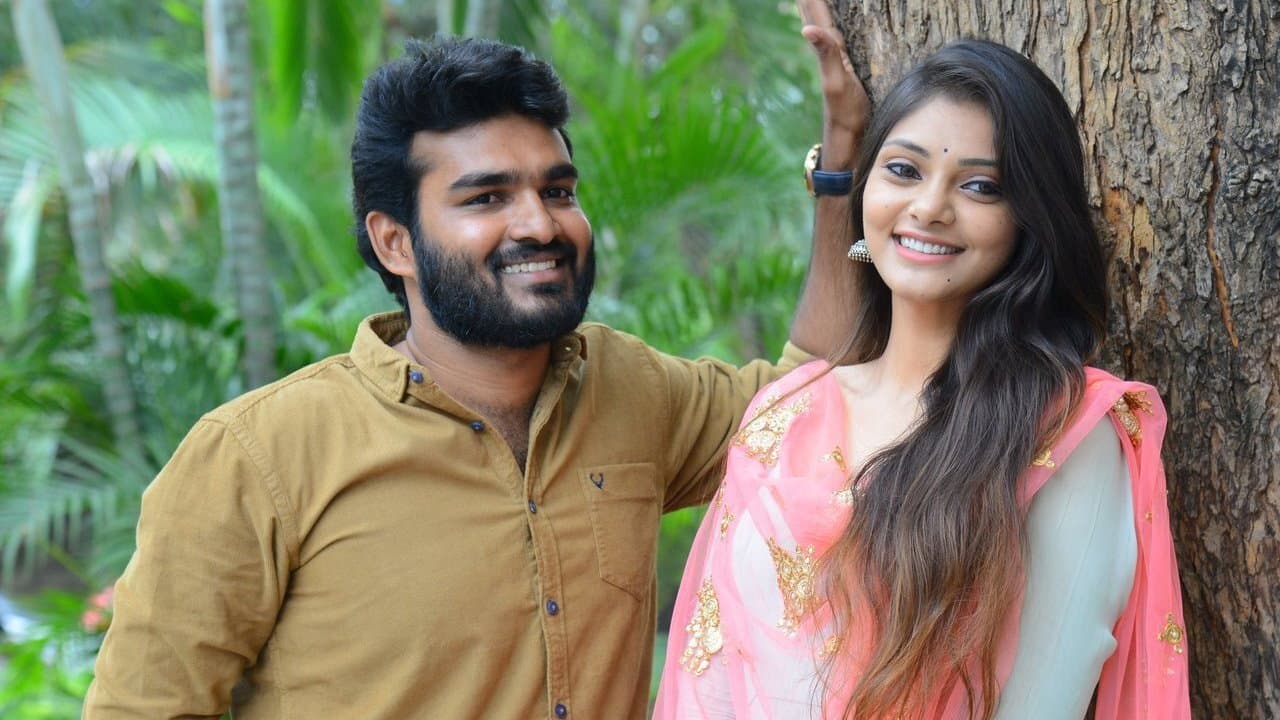 Backdrop – రాజా వారు రాణి గారు