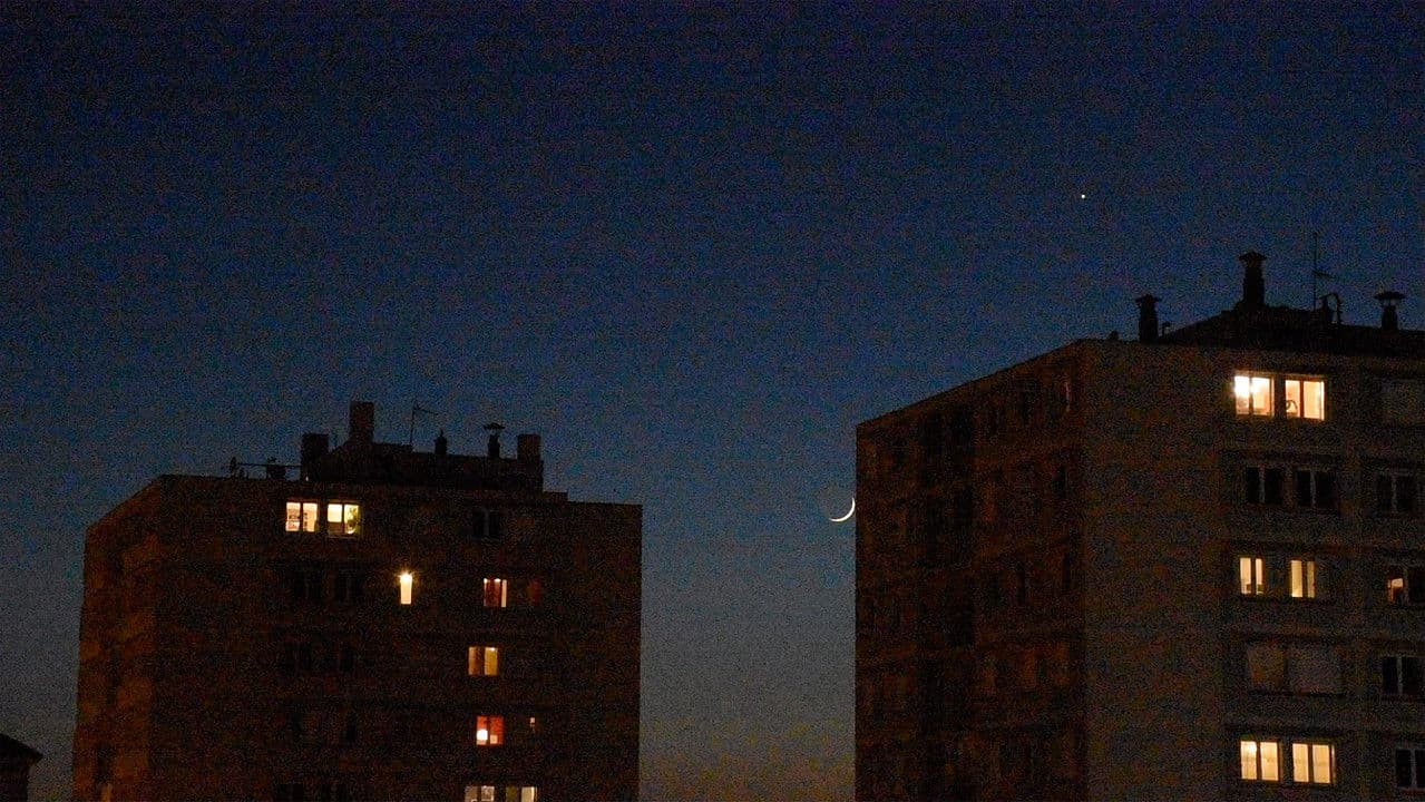 Backdrop – Double Around the Interlude