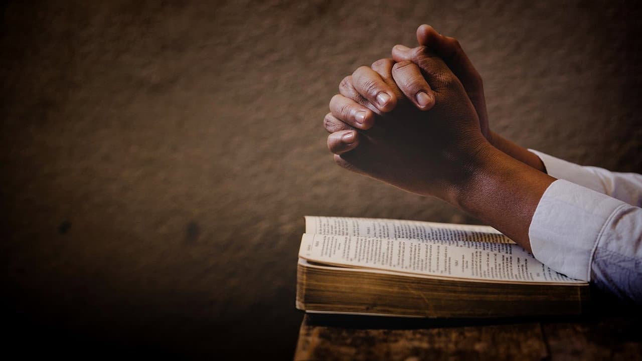 Backdrop – Qui a écrit la Bible ? Le mystère révélé