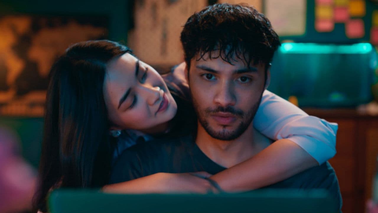 Backdrop – Cinta Tak Pernah Tepat Waktu