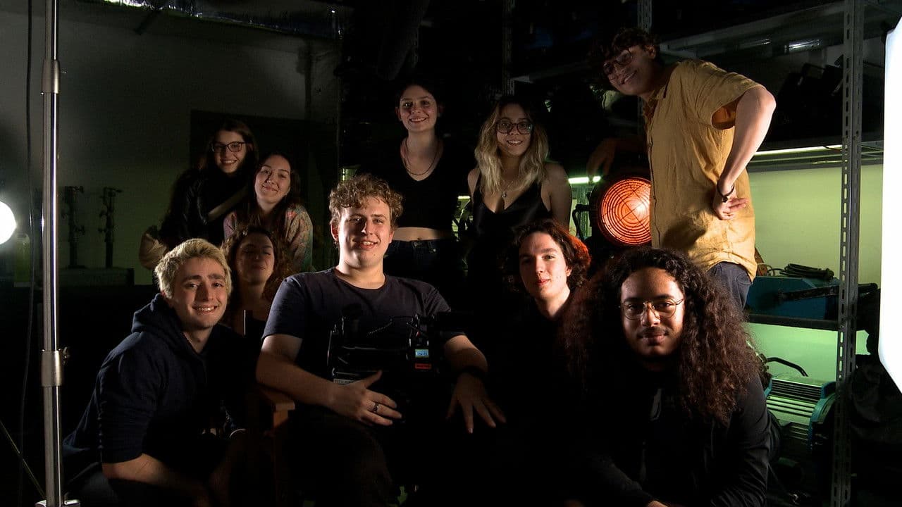 Backdrop – Cine Lero-lero