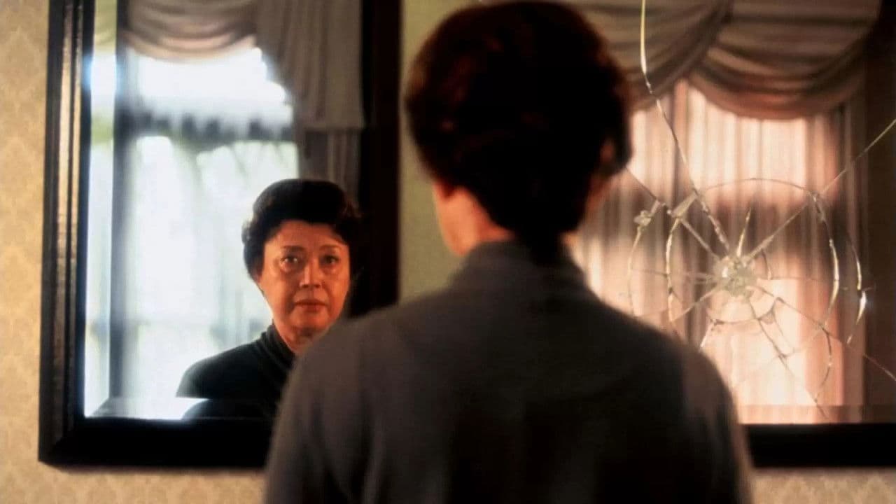 Backdrop – 鏡の女たち