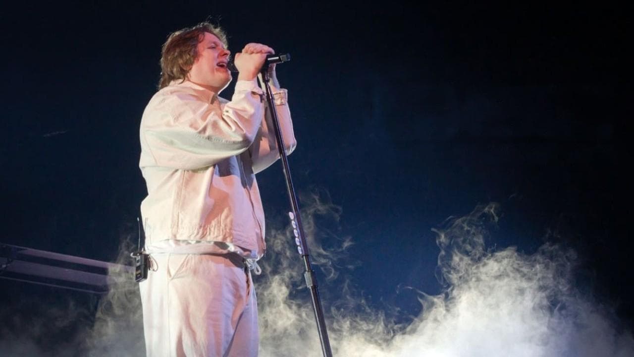 Backdrop – Lewis Capaldi: How I'm Feeling Now