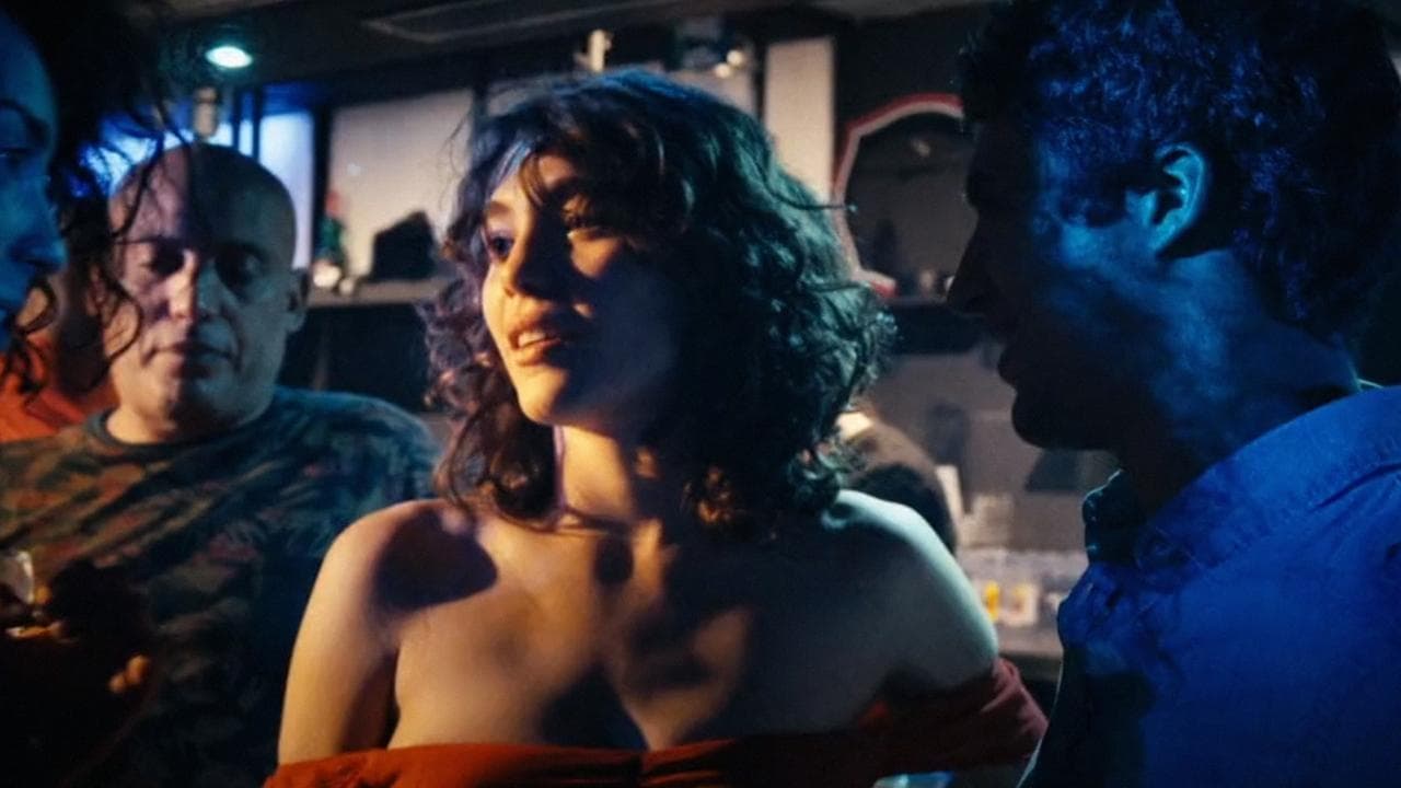 Backdrop – Mektoub, My Love: Canto Uno