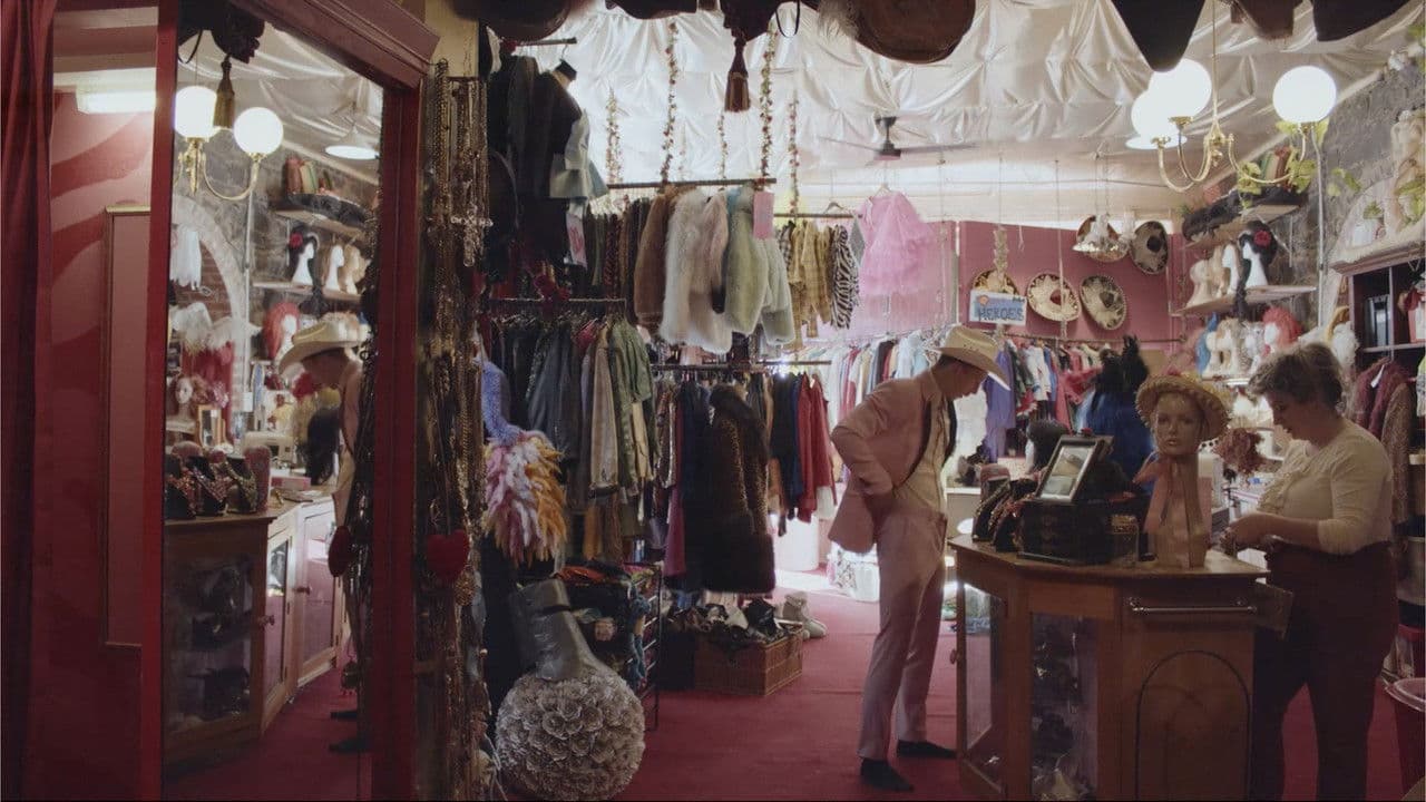 Backdrop – How To Dress Like Me