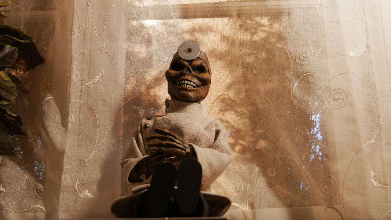 Backdrop – Puppet Master: Doktor Death