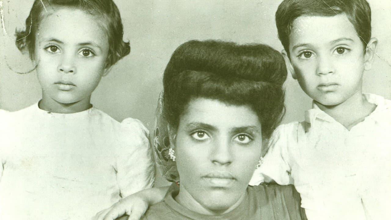 Backdrop – In My Mother's House