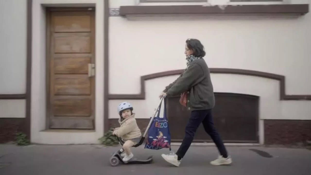 Backdrop – Mamans solos - Les oubliées de la République