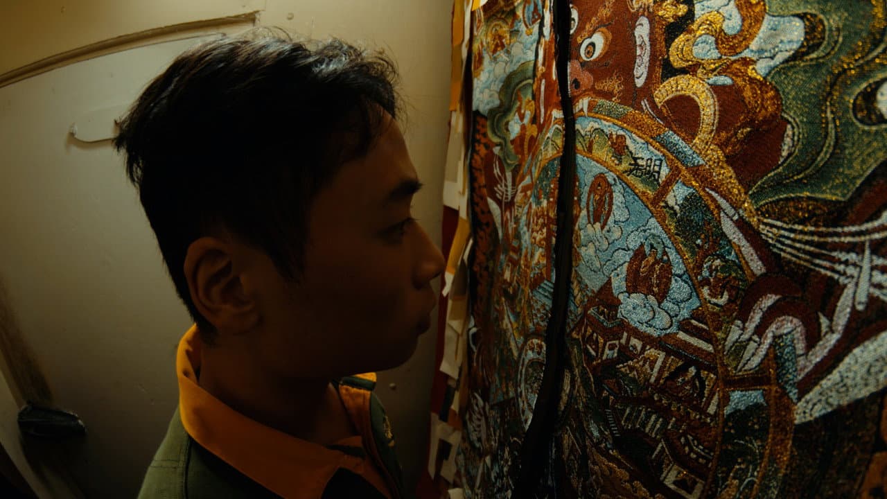 Backdrop – 鏡中物體似遠還近