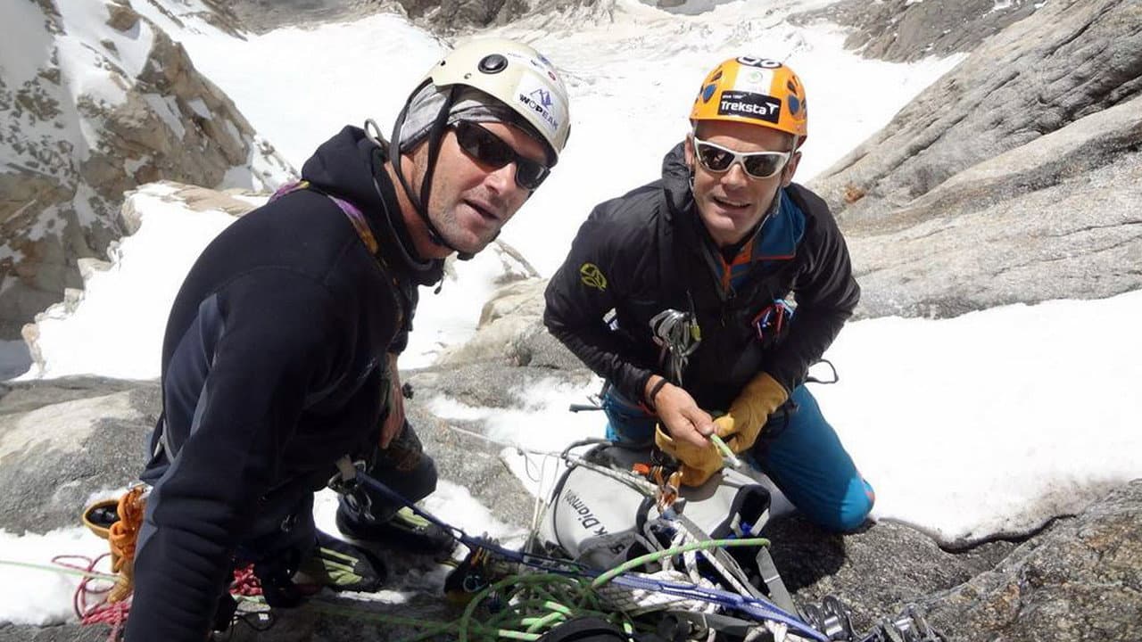 Backdrop – 2T on Paiju Peak