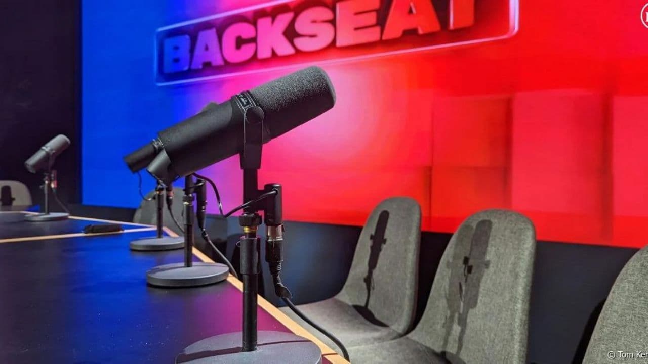 Backdrop – BACKSEAT LE FILM : 2023, L'année où tout s'est embrasé