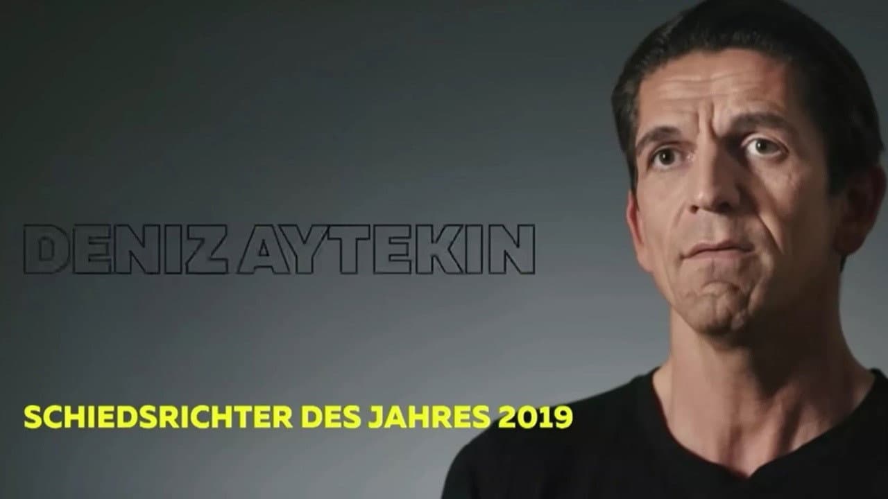 Backdrop – Karten, Pfiffe, fette Bässe - Schiedsrichter Deniz Aytekin