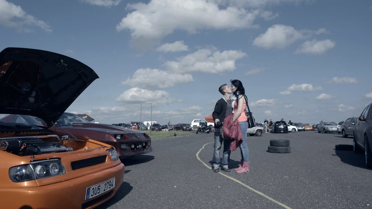 Backdrop – K oblakům vzhlížíme