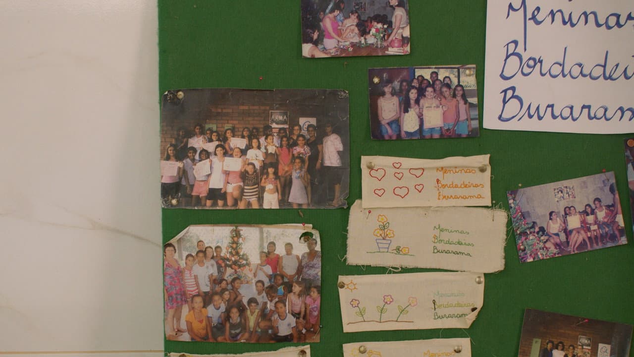 Backdrop – Meninas Bordadeiras