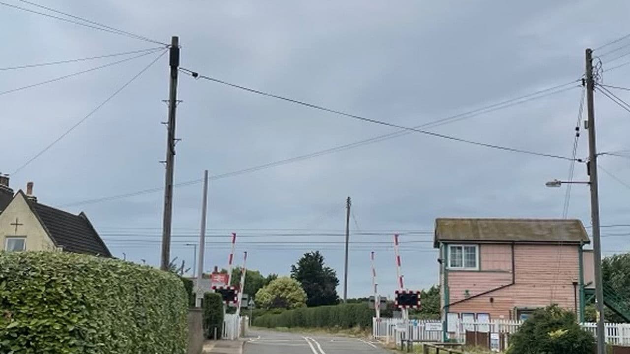 Backdrop – To Thine Own Self Be True