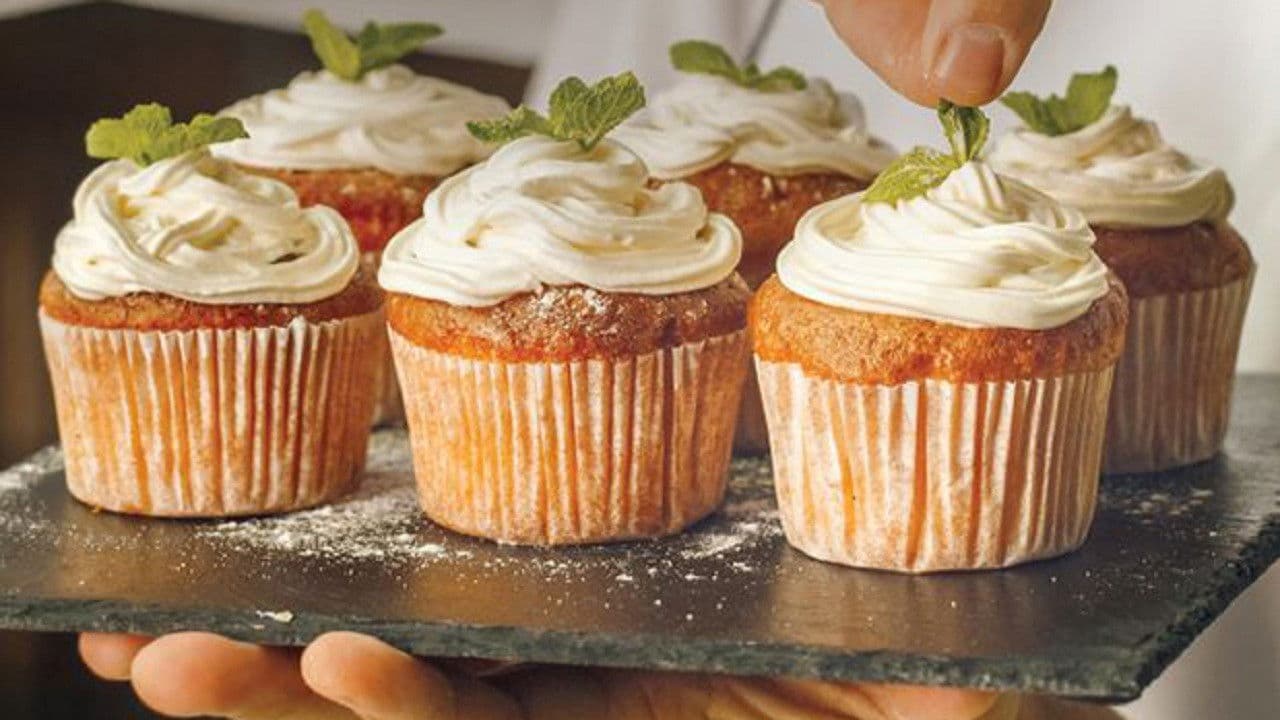 Backdrop – Sugarly Yours!